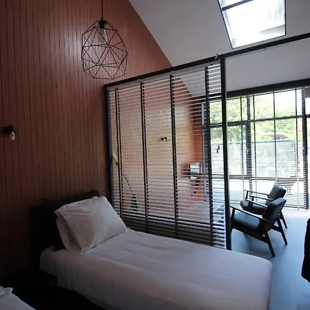 Bij Ons 'niek 3* Den Dungen