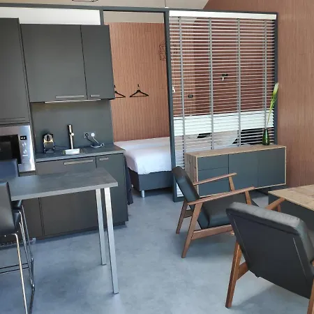 Bij Ons 'niek Πανσιόν Den Dungen