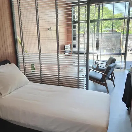 Bij Ons 'niek Den Dungen